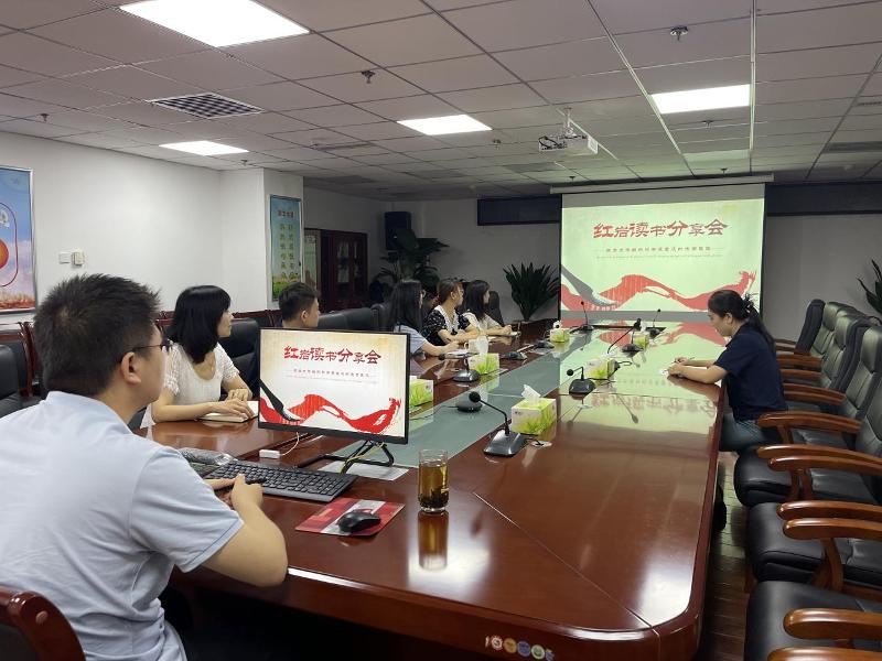 讀書-2.jpg 讀書-2.jpg